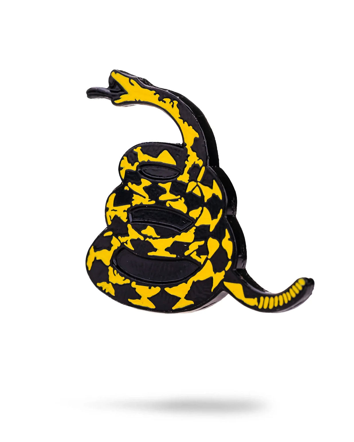 The Don't Tread on Me Ball Marker by Pins and Aces features a black and yellow coiled snake, mouth open and ready to strike, on a white background—ideal for any magnetic surface or stainless steel accessory.